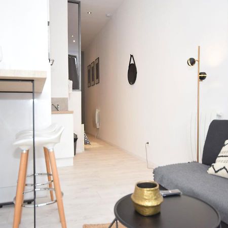 Hyper Centre Valenciennes - Wifi - Terrasse - Tramway - Lerelaisdodile2 Apartamento Exterior foto