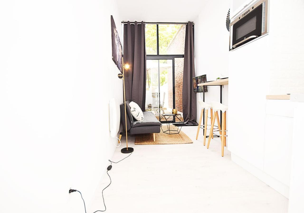 Hyper Centre Valenciennes - Wifi - Terrasse - Tramway - Lerelaisdodile2 Apartamento Exterior foto